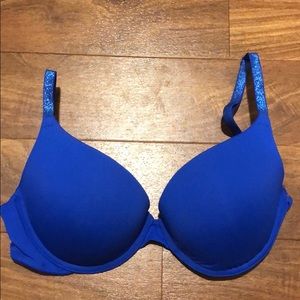 PINK Victoria’s Secret bra